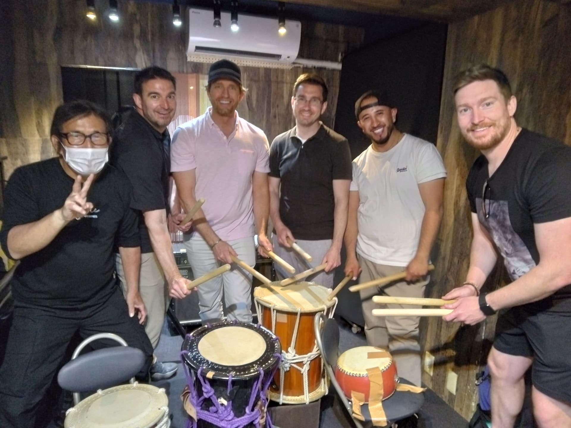 Japanese Drum Taiko Experience at Tokyo HANADA - image 3